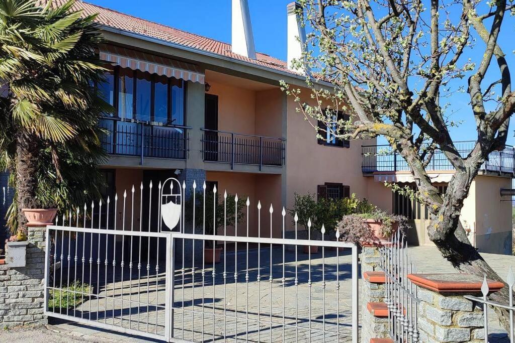 Il Canto Del Gallo Casa Vacanze Ristorante Pizzeria Cassinasco 외부 사진